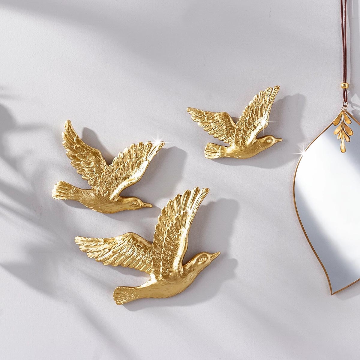 E-shop Weltbild Nástěnná dekorace Zlatí ptáci, sada 3 ks