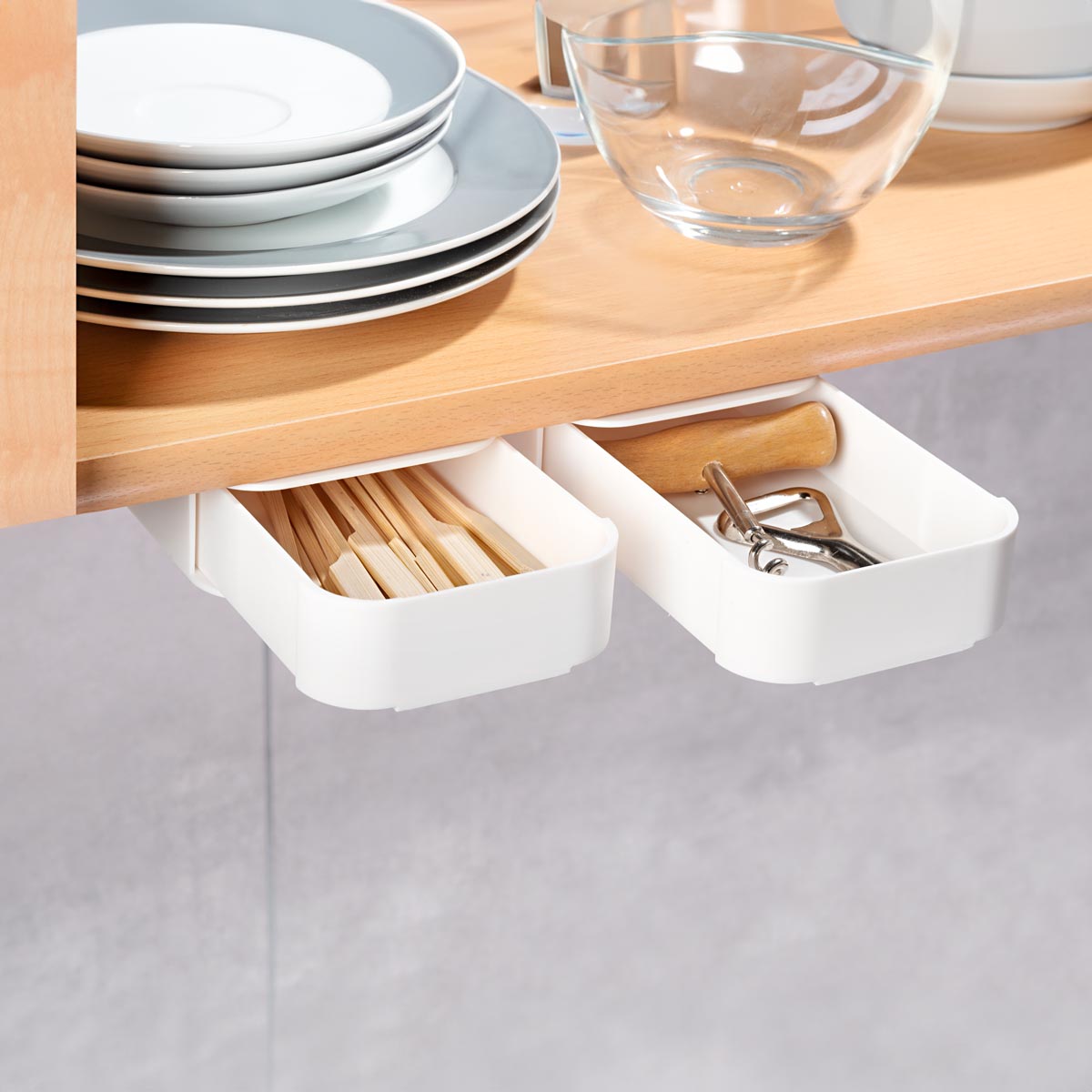 E-shop Die moderne Hausfrau Nalepovací šuplík pod stůl na kuchyňské náčiní, 2 ks