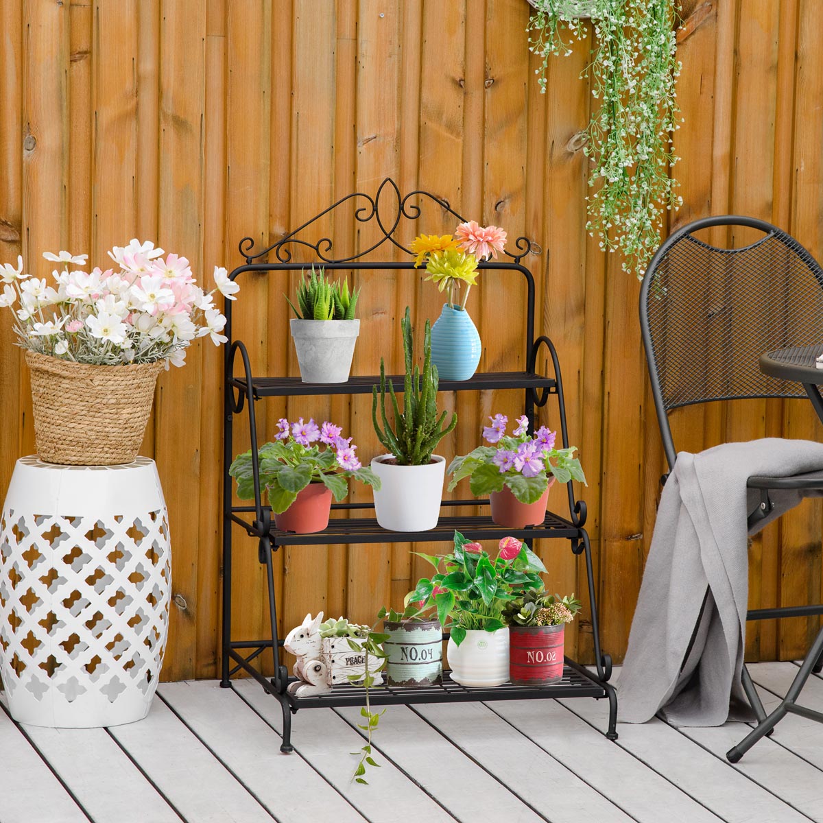 E-shop Outsunny Kovový třípatrový stojan na květiny, 60,5 x 59,5 x 95,5 cm