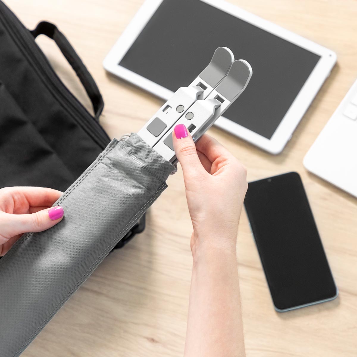 InnovaGoods Skládací a nastavitelný stojan na notebook Flastan