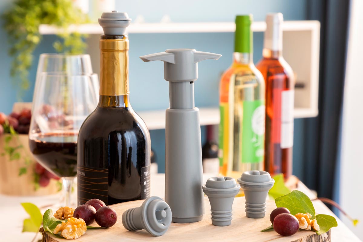 InnovaGoods Vakuová pumpa na víno se zátkami Winuum