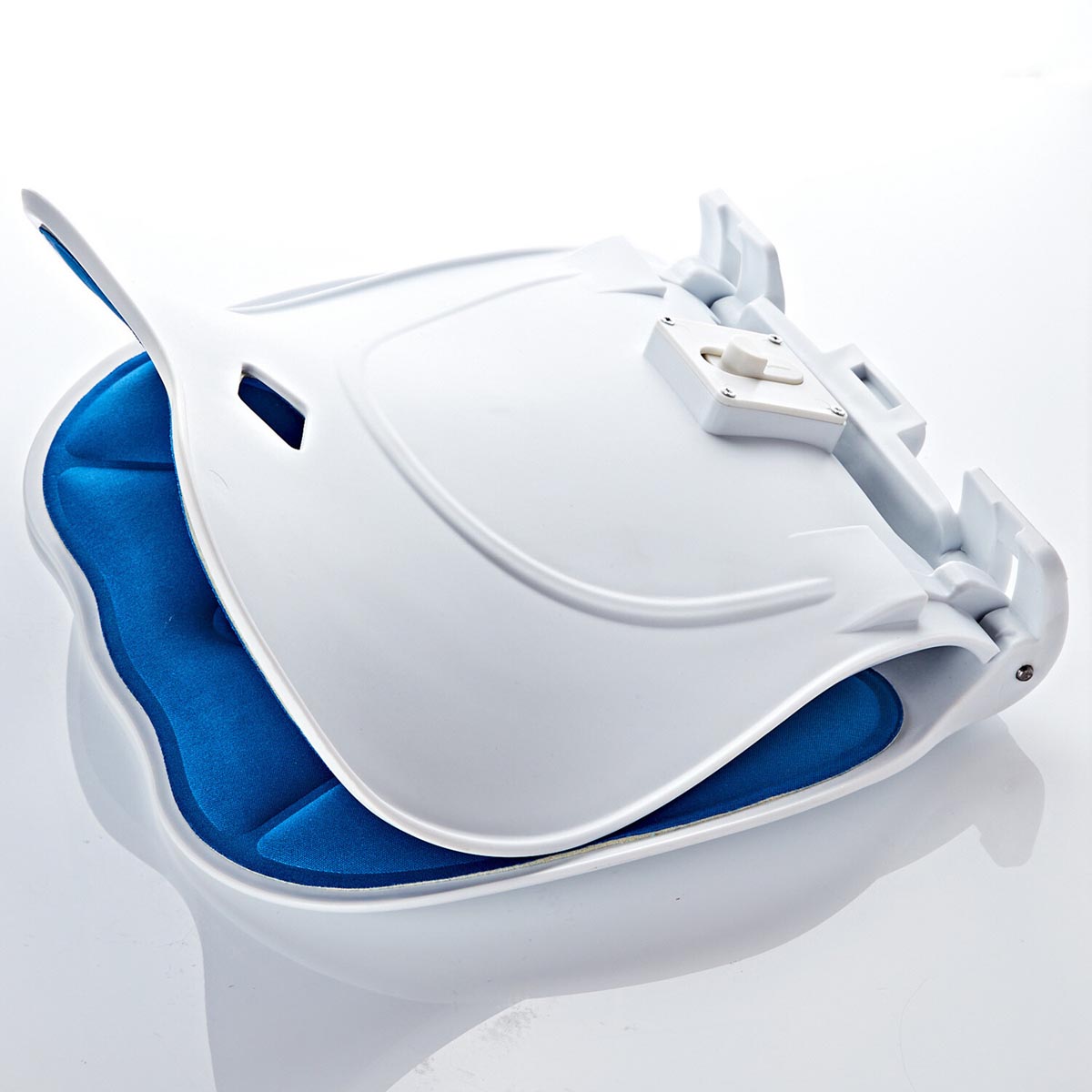 Ergonomické sedadlo, sklápěcí a přenosné