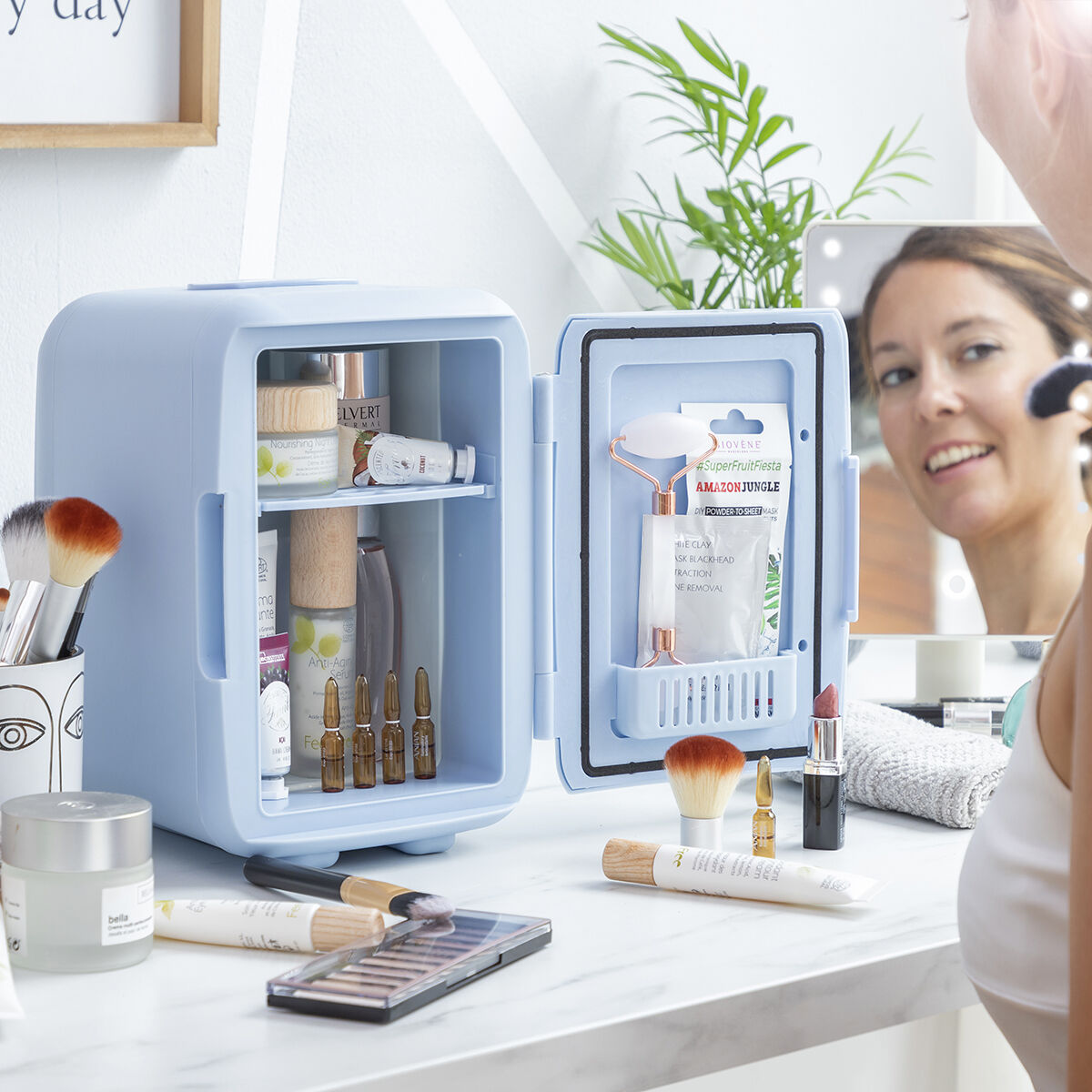 InnovaGoods Mini lednice na kosmetiku Frecos