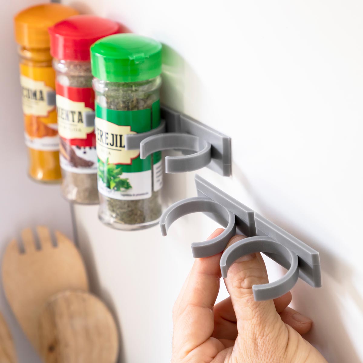 InnovaGoods Samolepící organizér na koření Jarlock