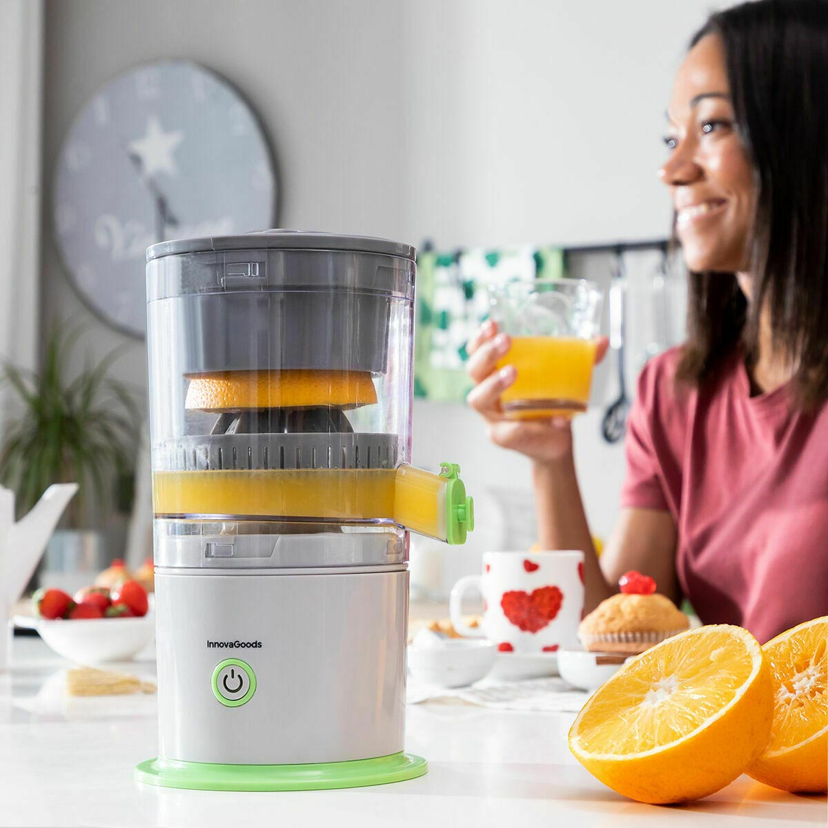 InnovaGoods Dobíjecí automatický odšťavňovač Juisso
