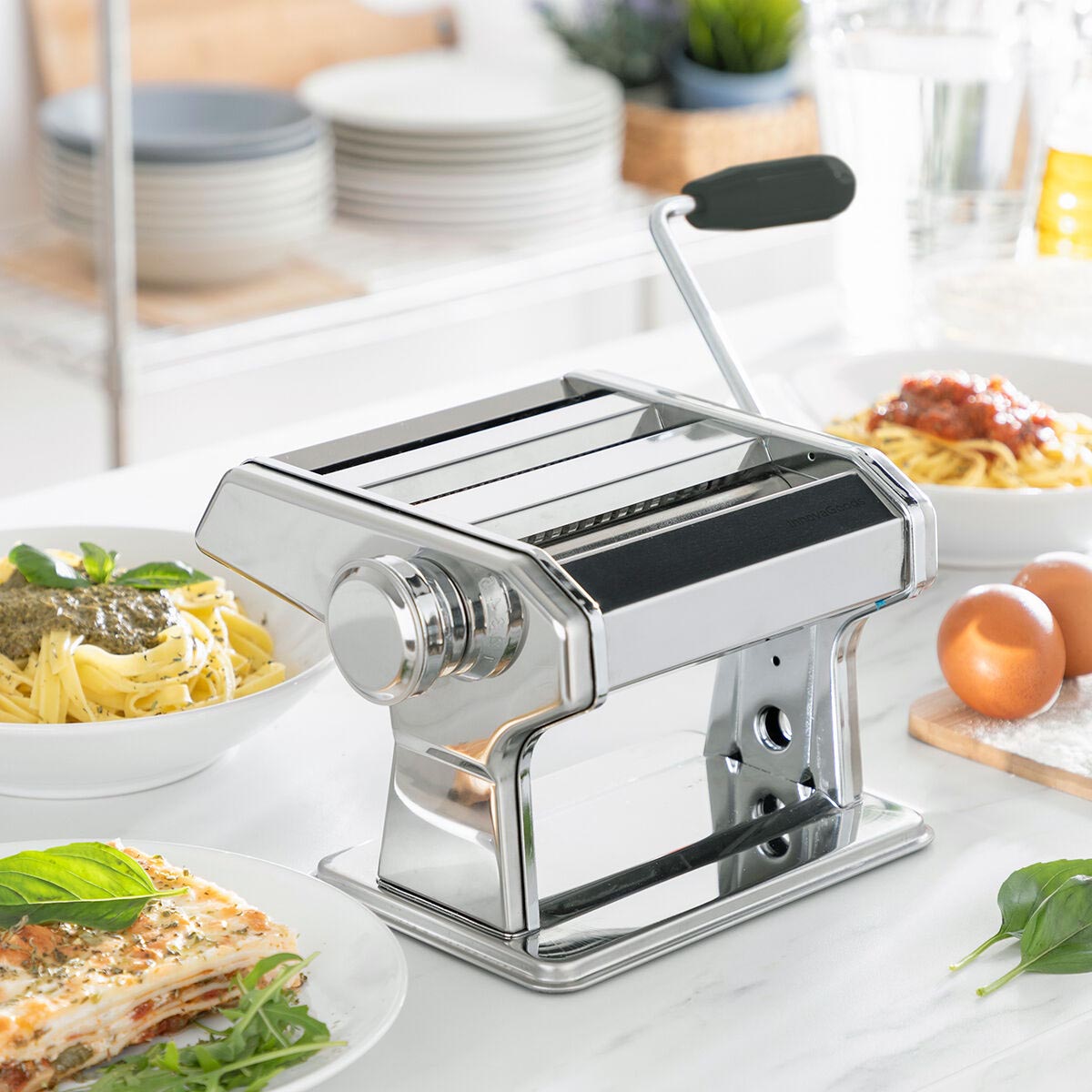 InnovaGoods Stroj na výrobu čerstvých těstovin s recepty Frashta