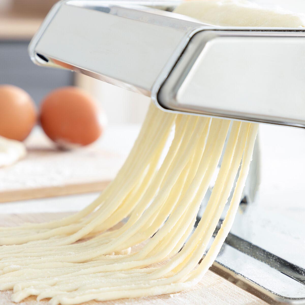 InnovaGoods Stroj na výrobu čerstvých těstovin s recepty Frashta