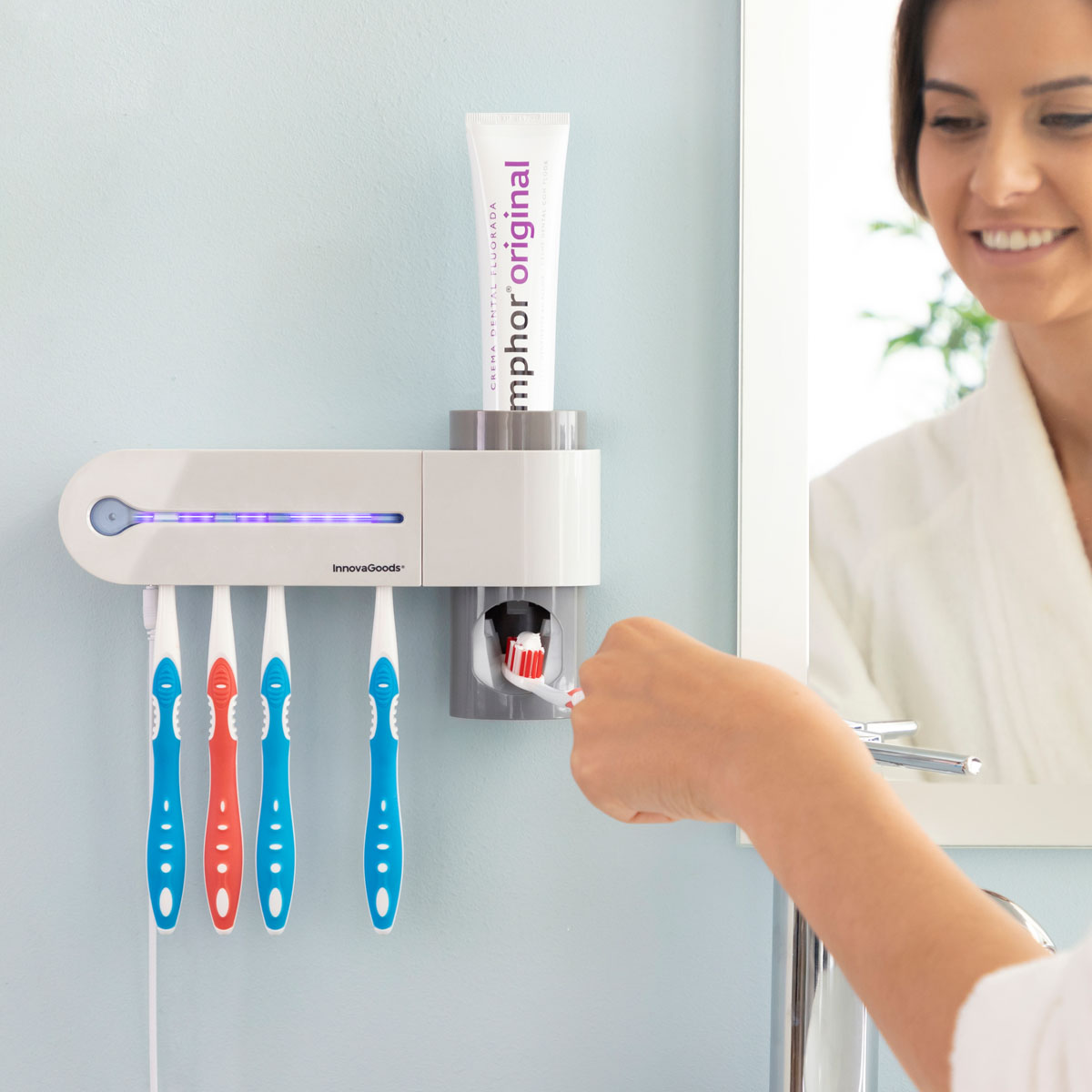 E-shop InnovaGoods UV sterilizační stanice na zubní kartáčky Smiluv