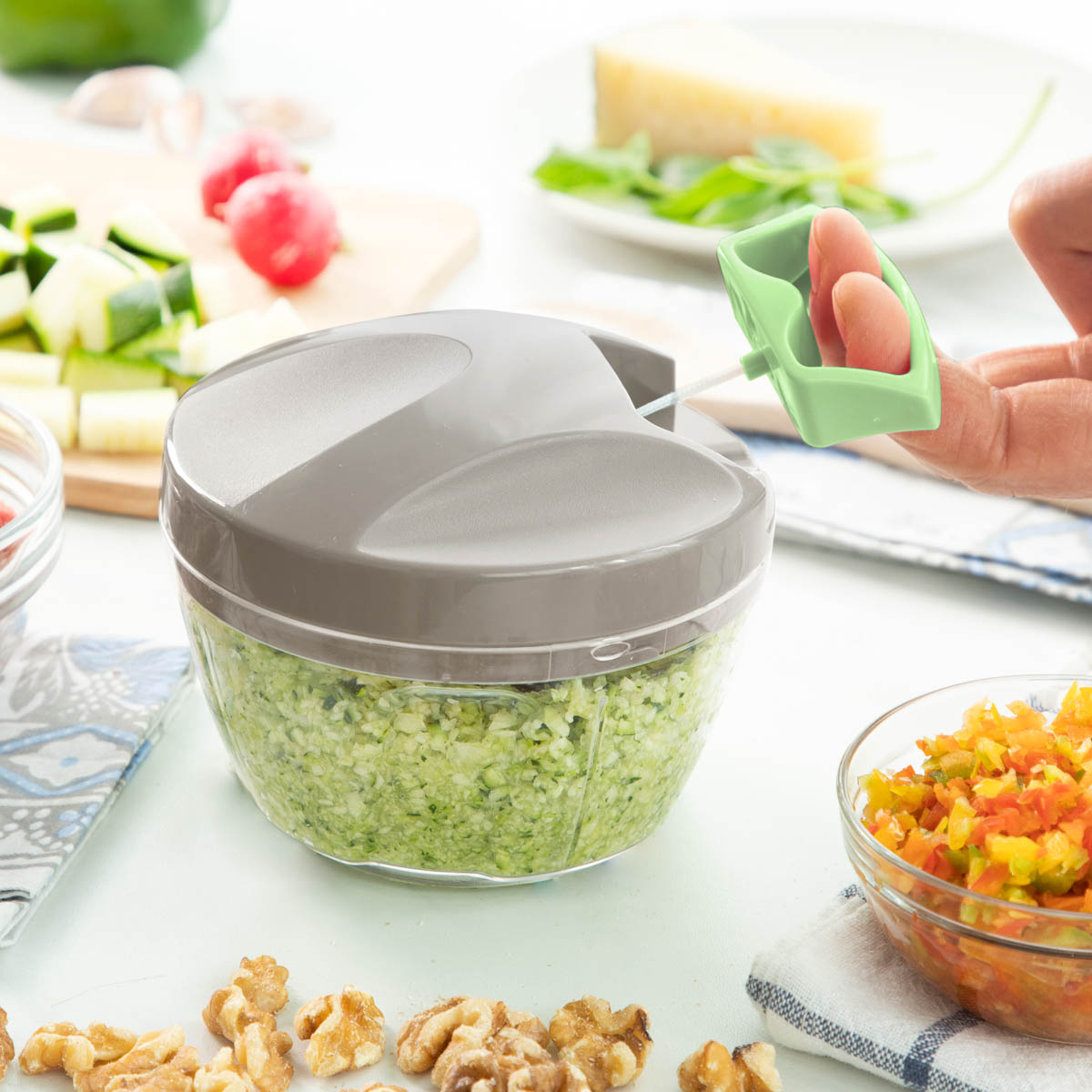 InnovaGoods Ruční sekáček Spinop