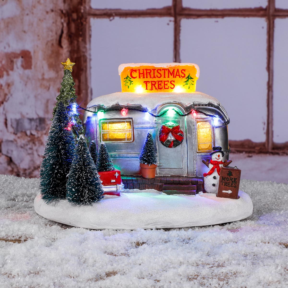 E-shop Haushalt international Osvětlená prodejna vánočních stromků