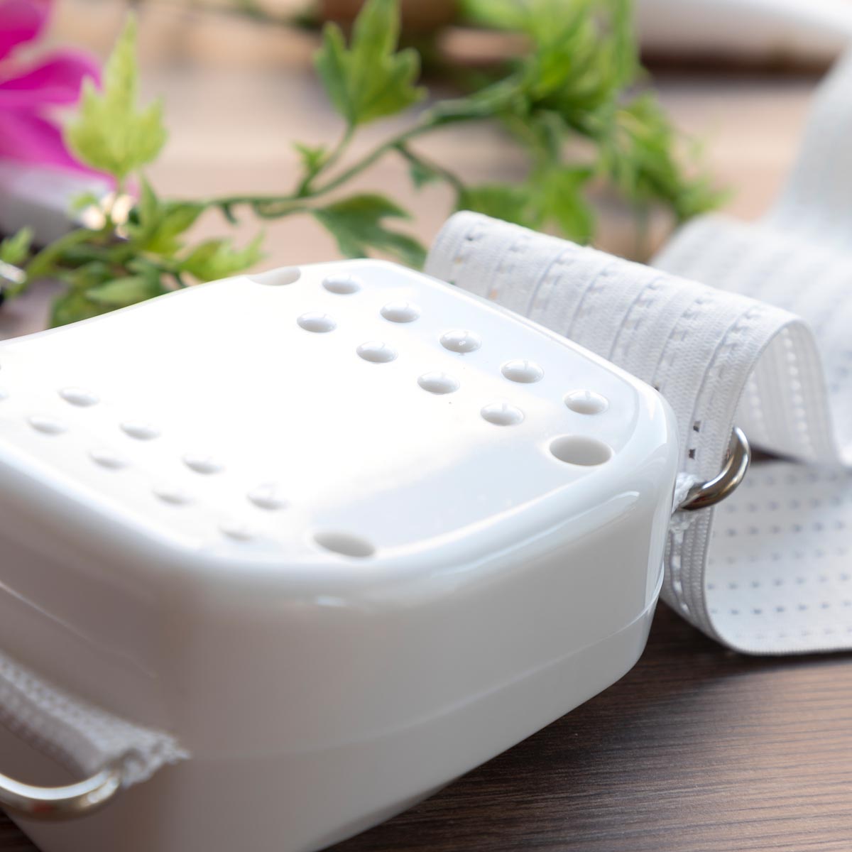 InnovaGoods Vibrační masážní pás pro tvarování postavy Bubratt