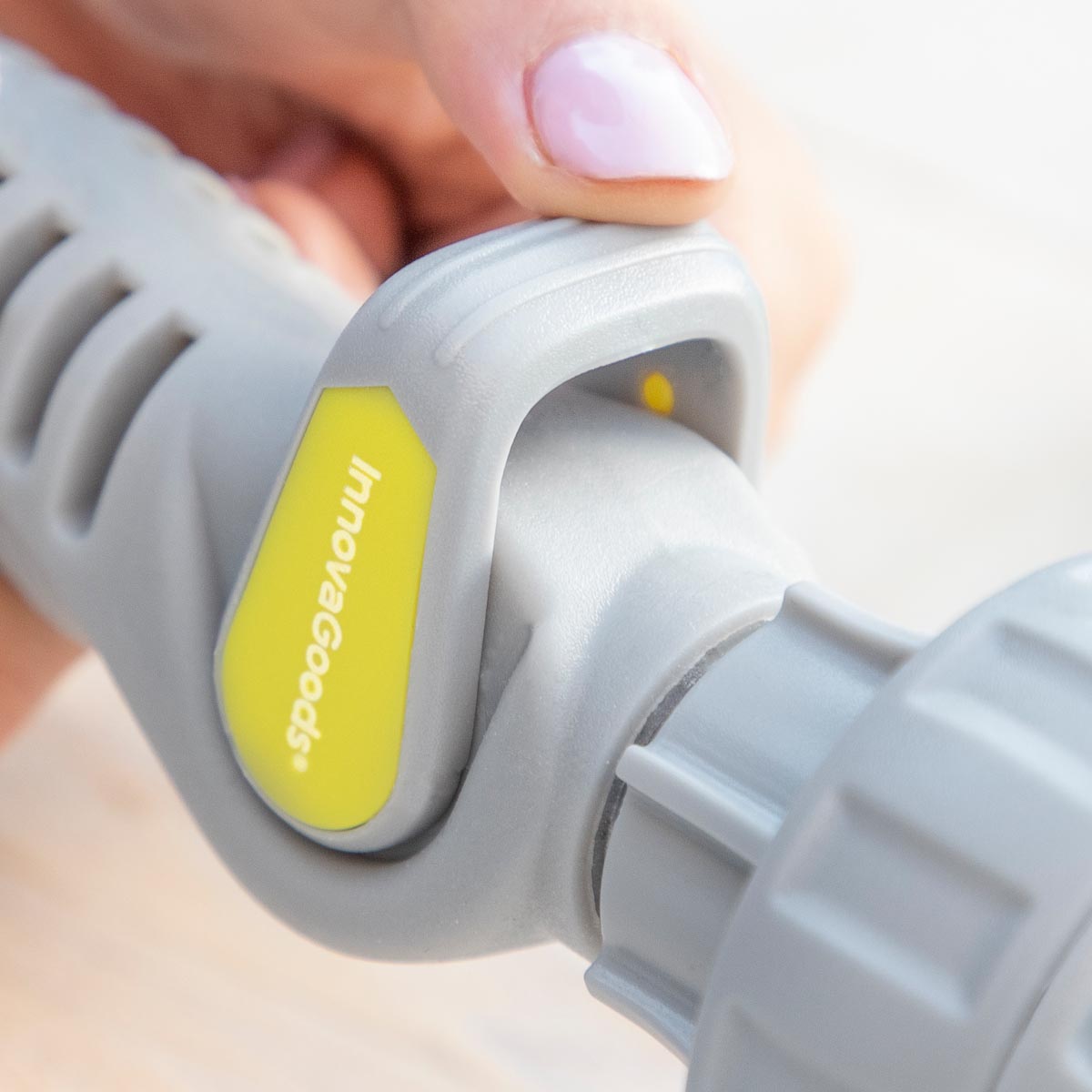 InnovaGoods Rotační mycí kartáč na hadici Twise