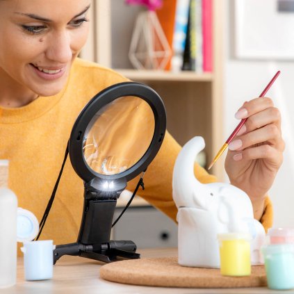 Lupa s LED svetlom Zooled