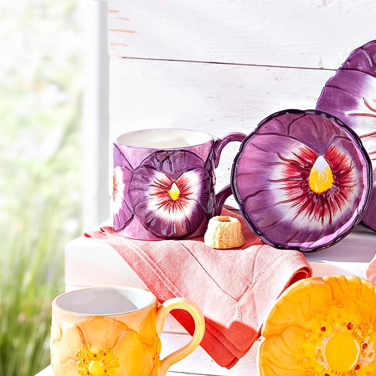 E-shop Hrnček Flower, fialový