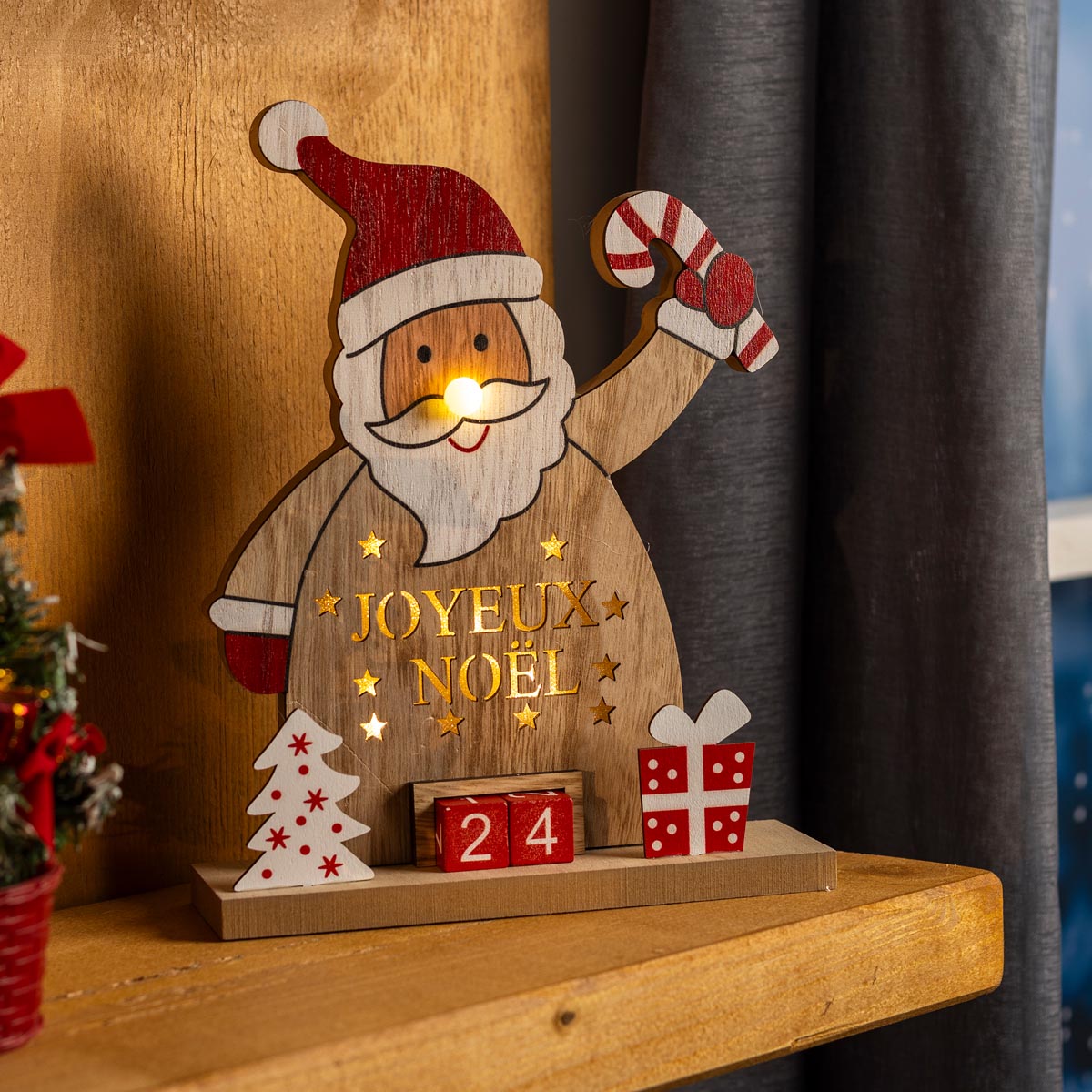 E-shop LED drevený kalendár Santa