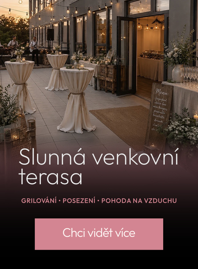 Slunná venkovní terasa