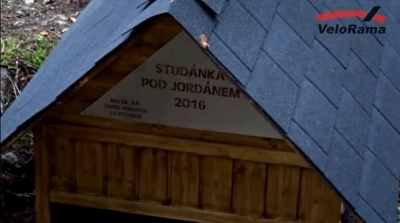 Koloběžkový bikepacking v podzimních Brdech