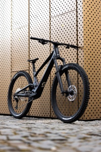 PRVNÍ TRAILOVÉ KOLO S INTEGROVANÝM TLUMIČEM - SCOTT GENIUS 920