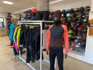 PROČ KOUPIT HELMU GIRO DNES? VYHNETE SE ZDRAŽOVÁNÍ!