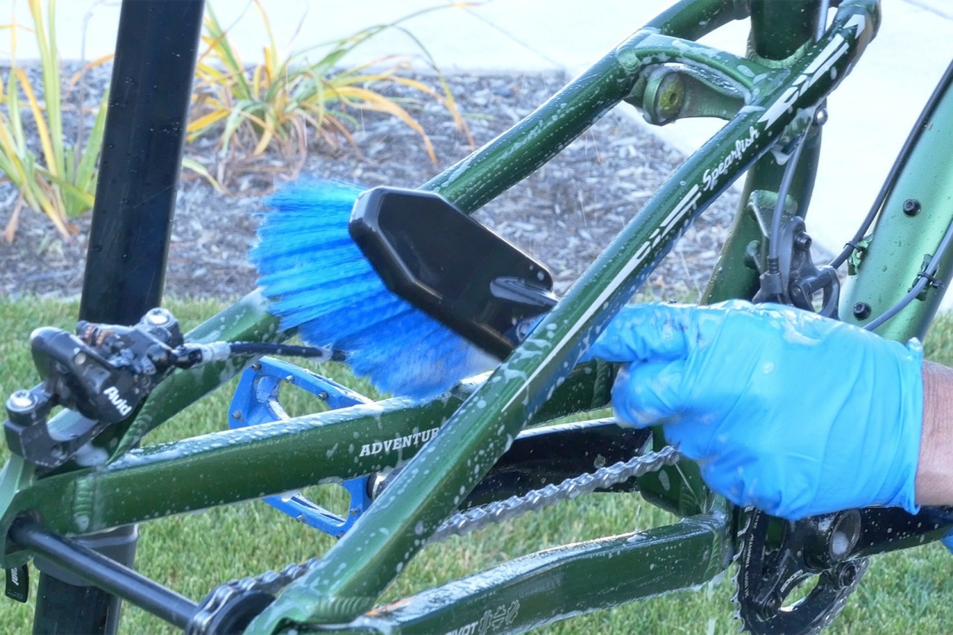 ÚDRŽBA KOLA PŘED PRVNÍ VYJÍŽĎKOU