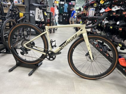 SPECIALIZED Diverge Pro Carbon Gloss Sand/Satin Doppio Test Bike