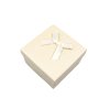 Krabička s mašličkou 9x9x5,5 cm mušličky, smetanová