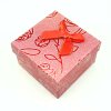 Krabička s mašličkou 9x9x5,5 cm růže, červená