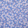 Bavlněná látka Lilly kvítka na modré