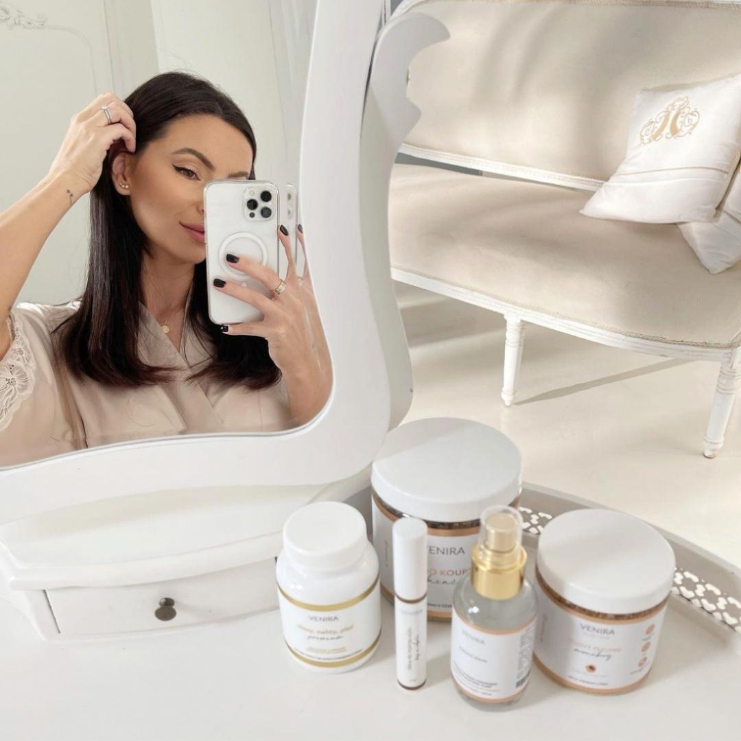 Venira zahušťující vlasové sérum a sérum na řasy obočí