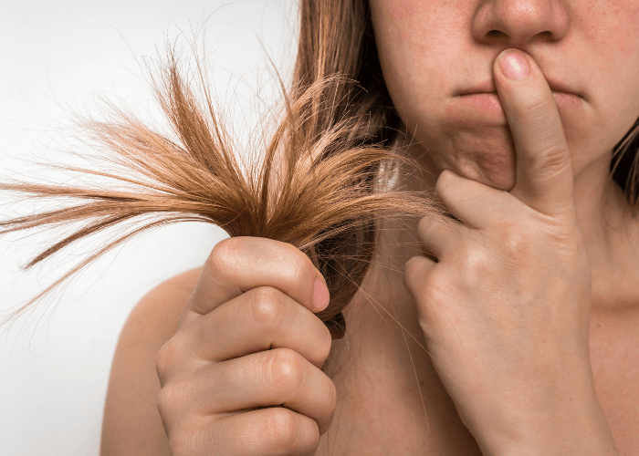 Konec lámavým vlasům s vitamínem A