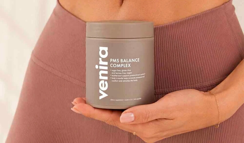 Doplňky stravy na menstruaci od VENIRA pro podporu ženského cyklu