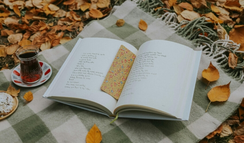 Jak překonat podzimní depresi pomocí dánského hygge a malých každodenních rituálů
