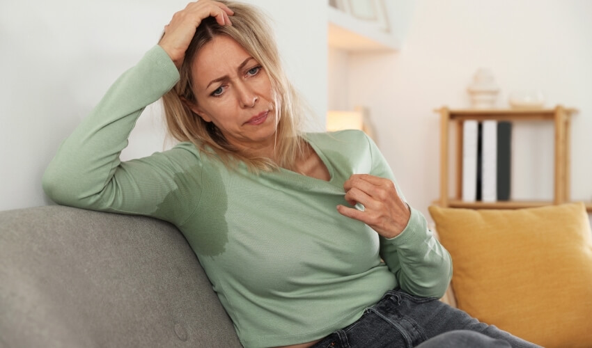 Nejčastější projevy menopauzy a jejich vliv na hmotnost