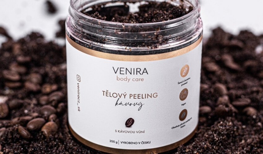 Kávový tělový peeling Venira na péči o pokožku s celulitidou