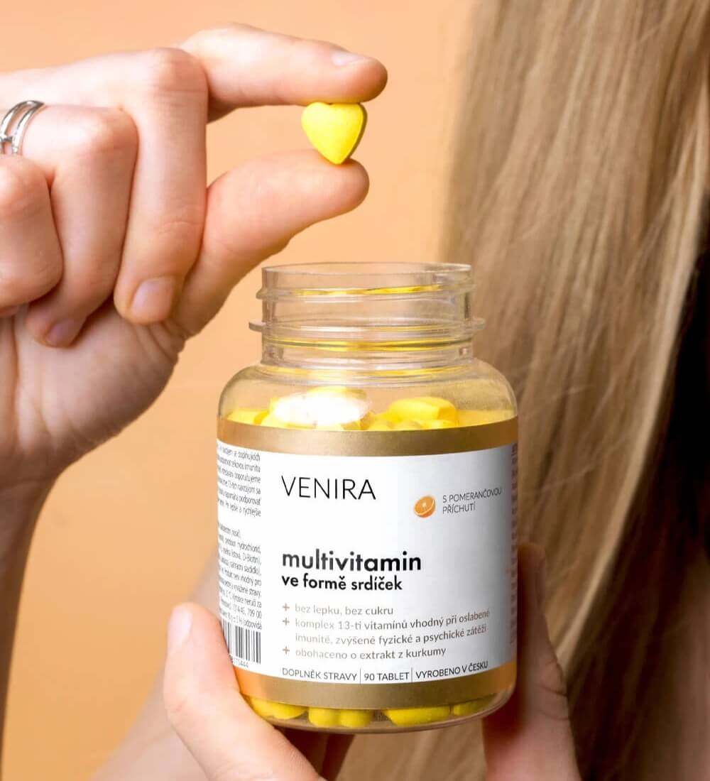 Multivitamin ve formě srdíček, pomeranč