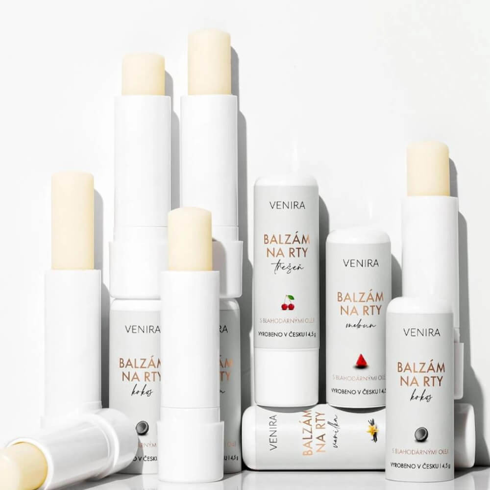 Balzám na rty třešeň