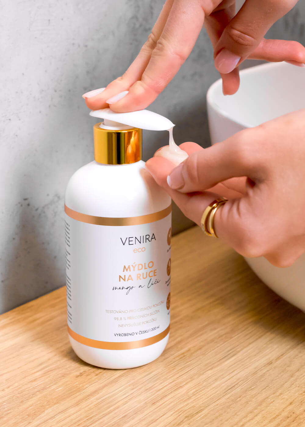 VENIRA ECO tekuté mýdlo na ruce, mango-liči, 300 ml