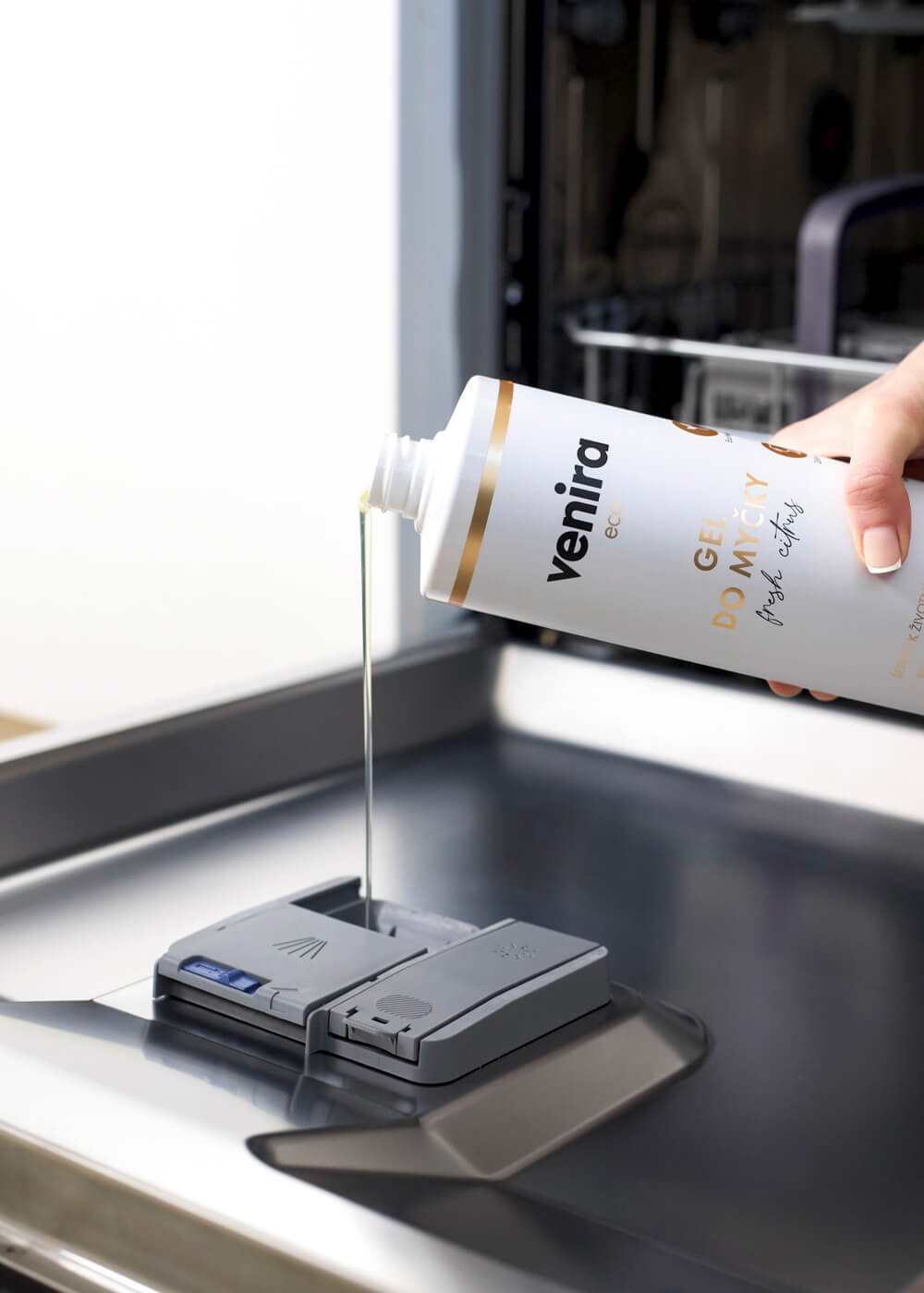 VENIRA ECO gel do myčky, citrusová vůně, 1000 ml