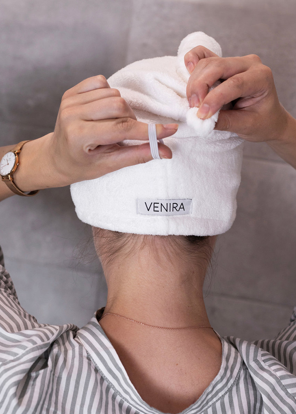 VENIRA turban / ručník na vlasy, bílý