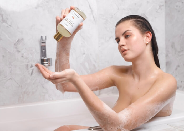 Prečo je prírodná vlasová kozmetika bez sulfátov, silikónov a parabénov lepšou voľbou?