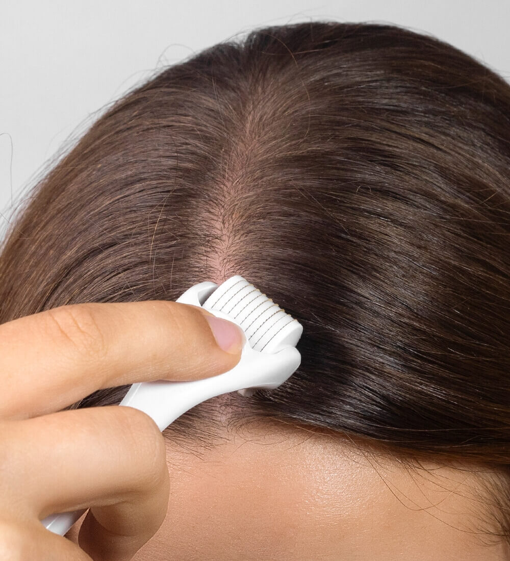 Derma roller na masáž pokožky hlavy