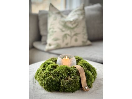 Věnec z mechových bochánků