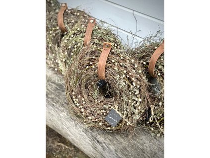 Březový věneček s kočičkami a tymiánem