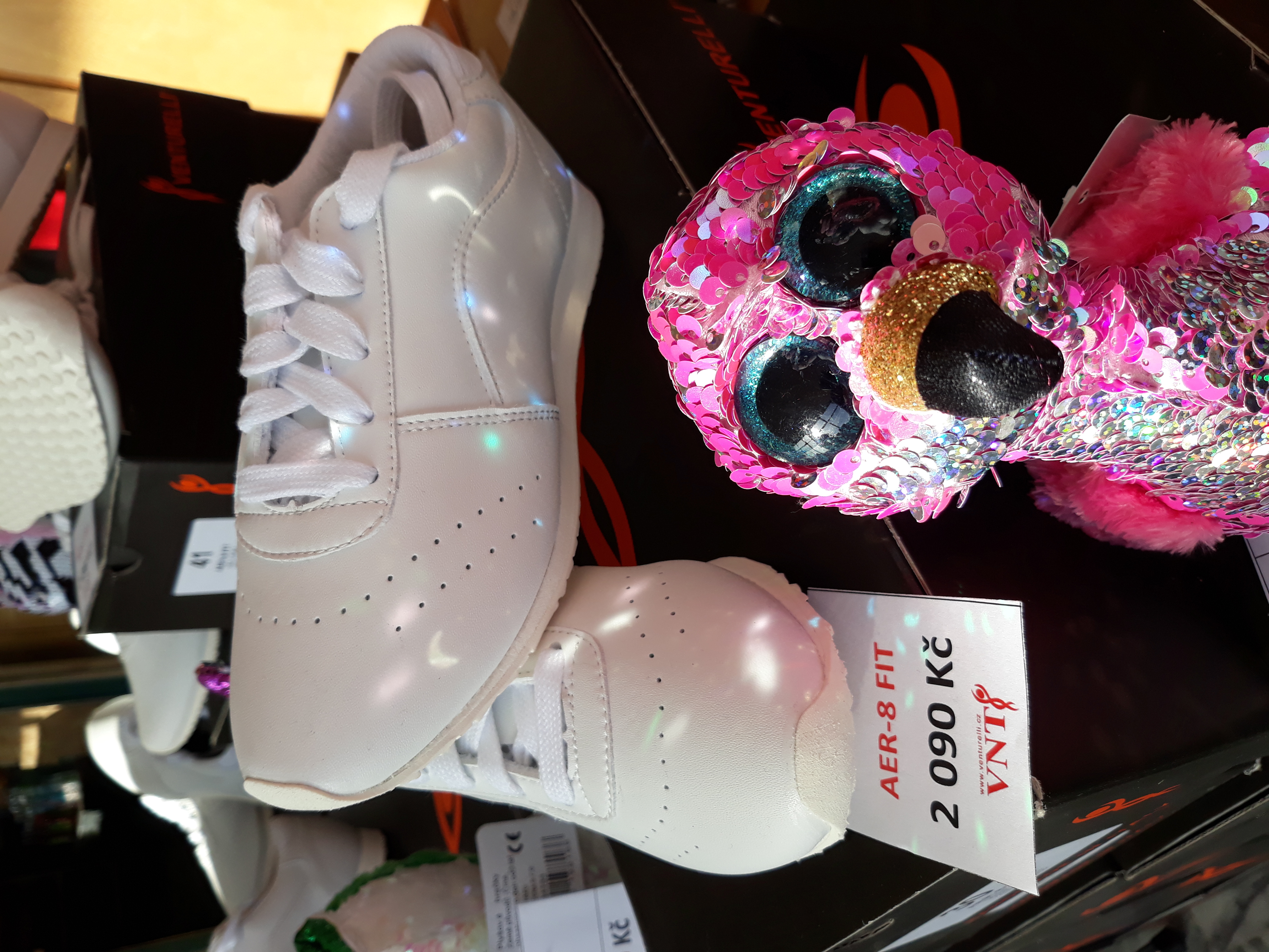 5.6. VELKÁ CENA KUTNÉ HORY - prodejní stánek Venturelli