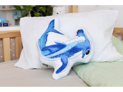 Bavlněný polštář žralok kladivoun Oskar VEPEZ