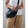 Duża nerka skórzana torebka przez ramię półksiężyc - MARCO MAZZINI czarna