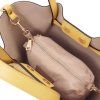 Legame - Leather handbag - Small size (Farba Coral)