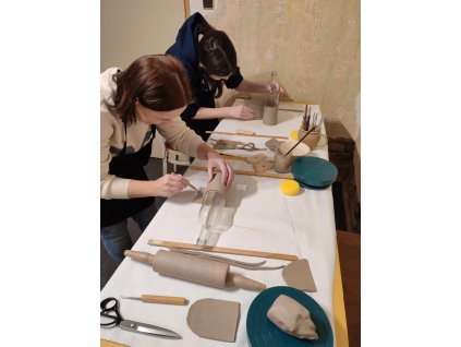 ce5e77a1 b979 45db b1d1 1bb41df352be