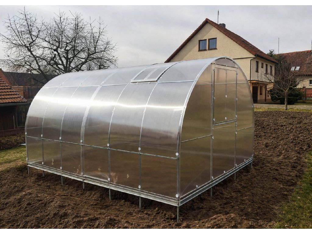 GARDENTEC Classic T — montážní detail, způsob kotvení základového rámu do země