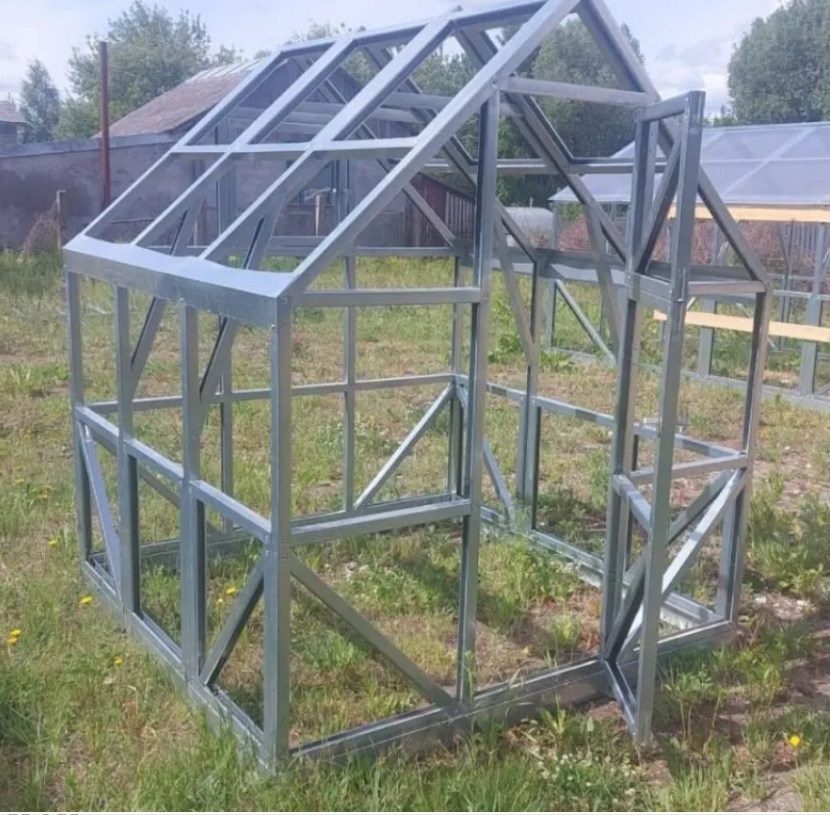 Zahradní skleník MICRO 1,85×1,85 m — kompaktní sedlová střecha, profil U 40×40 mm, výroba EU